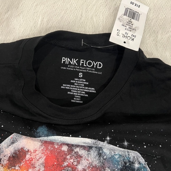 3/$20 👕 NEW! BLACK SMALL JUNIORS PINK FLOYD T-SHIRT - Picture 4 of 4